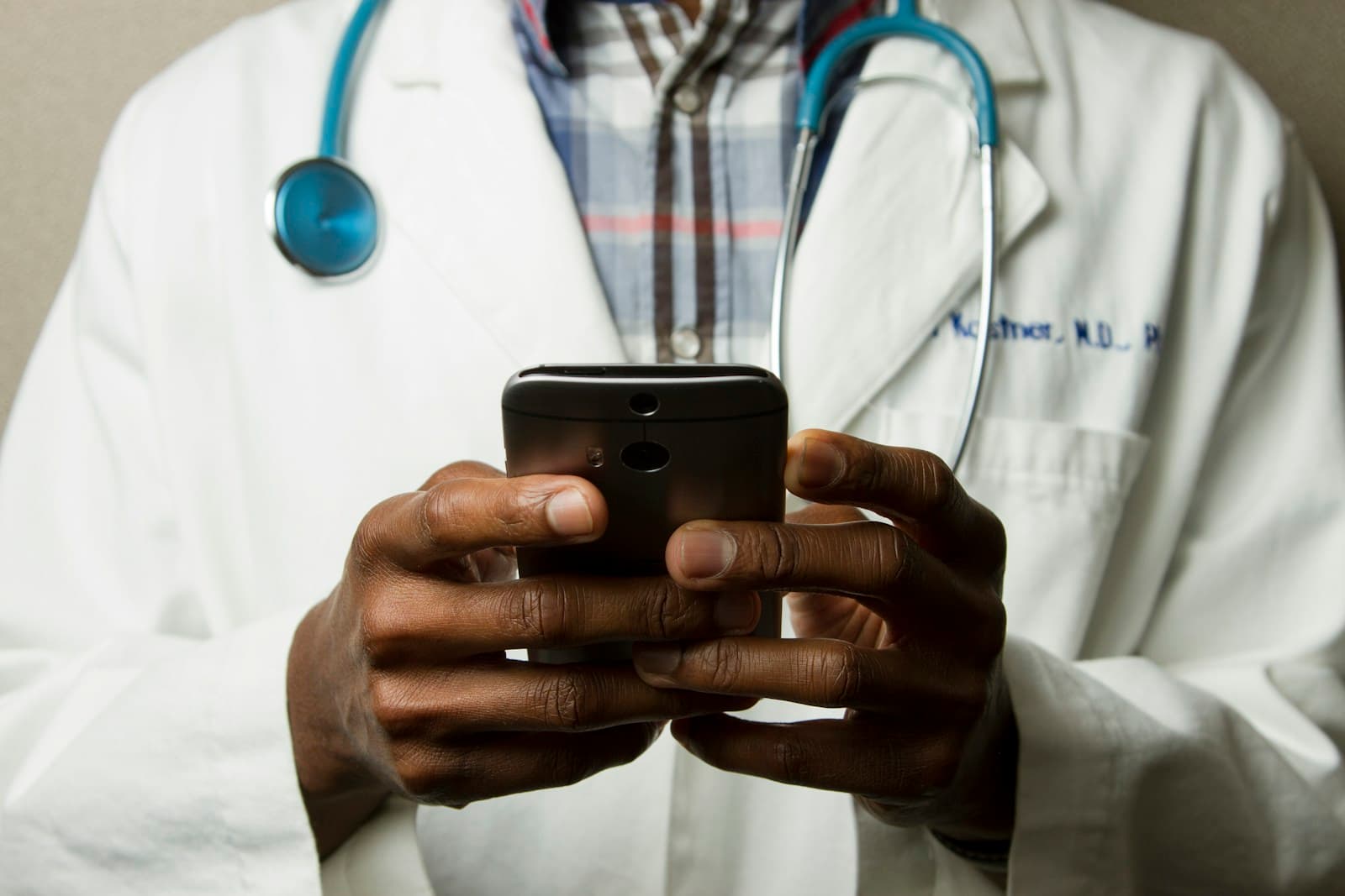 Gesundheitsfachkräfte im klinischen Alltag